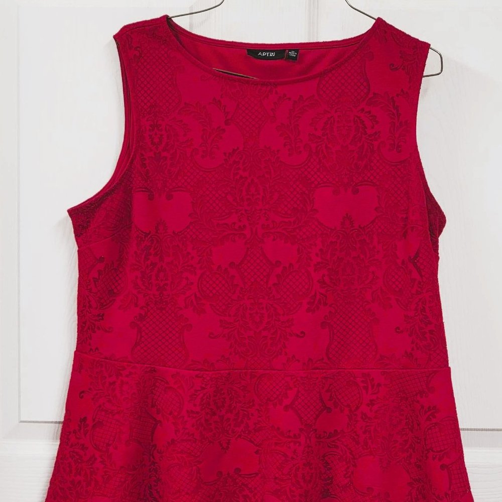 LADIES RED SLEEVELESS TOP WITH LACE